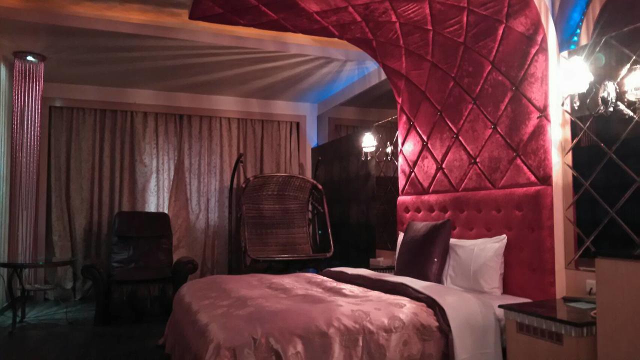 Michelle Motel Taichung Eksteriør billede