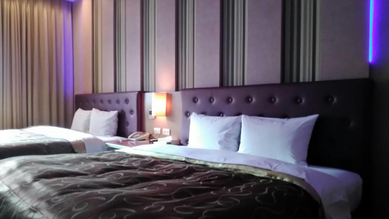 Michelle Motel Taichung Eksteriør billede